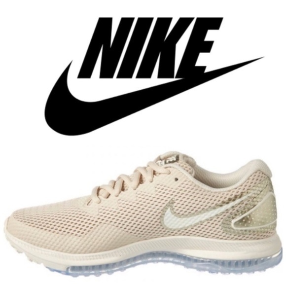 Nike Shoes - Nike Zoom Size 9 0091